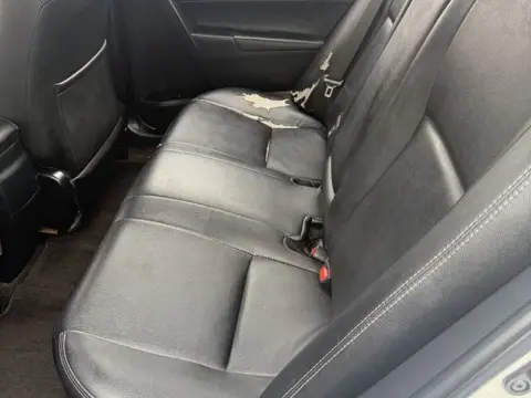 Toyota Levin PHEV 2019 1.8L E-CVT Luxury Edition — thumbnail 5