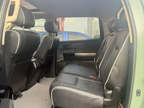 Toyota Tundra 2011 5.7L Standard Edition Automatic — thumbnail 4