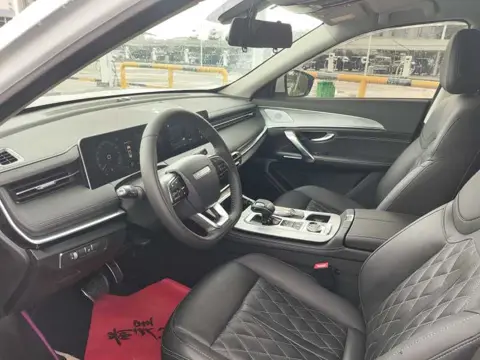 Jetour X70 PLUS 2023 1.5T DCT Warrior PLUS 7-Seater — thumbnail 5
