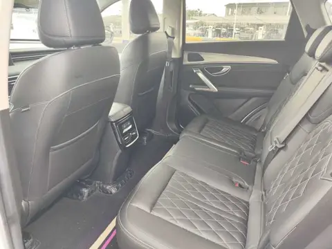 Jetour X70 PLUS 2023 1.5T DCT Warrior PLUS 7-Seater — thumbnail 6