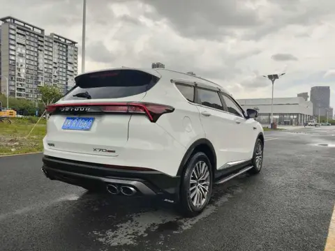 Jetour X70 PLUS 2023 1.5T DCT Warrior PLUS 7-Seater — thumbnail 7