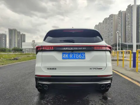 Jetour X70 PLUS 2023 1.5T DCT Warrior PLUS 7-Seater — thumbnail 8