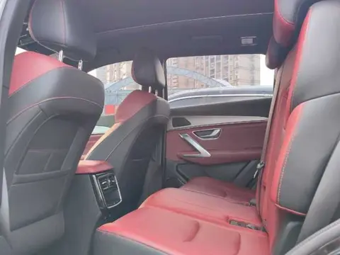 Jetour X70 PLUS 2023 1.5T DCT Warrior PLUS 7-Seater — thumbnail 3