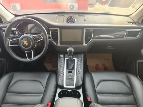 Zotye SR9 2017 2.0T Automatic Ultimate Dream Edition — thumbnail 4