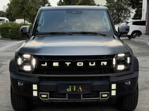 Jetour Traveller 2023 2.0T 4WD Crossing PRO — thumbnail 2
