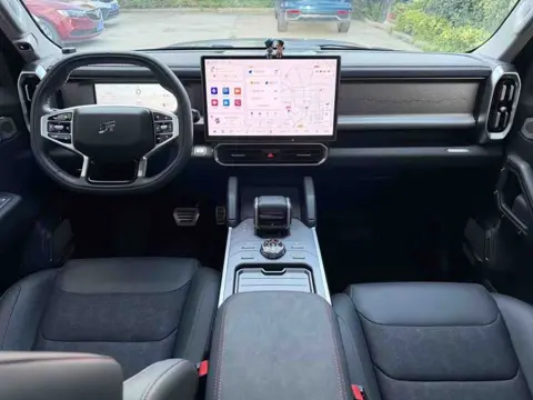 Jetour Traveller 2023 2.0T 4WD Crossing PRO — thumbnail 8