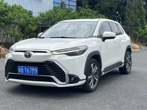 Toyota Frontlander 2023 2.0L CVT Leading Edition — thumbnail 1