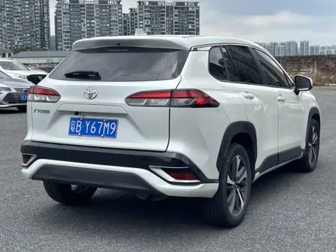 Toyota Frontlander 2023 2.0L CVT Leading Edition — thumbnail 6