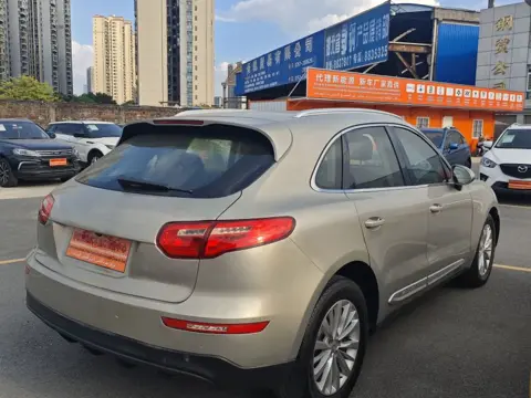Zotye SR9 2017 2.0T Automatic Ultimate Journey Edition — thumbnail 5
