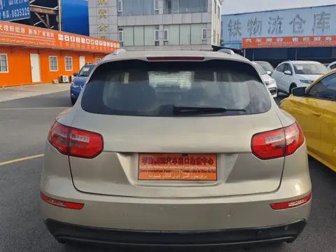 Zotye SR9 2017 2.0T Automatic Ultimate Journey Edition — thumbnail 6