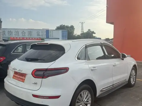 Zotye SR9 2017 2.0T Automatic Ultimate Heart Edition — thumbnail 9