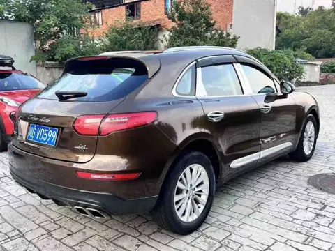 Zotye SR9 2017 2.0T Automatic Ultimate Journey Edition — thumbnail 3