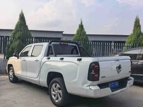 Great Wall King Kong Cannon 2023 2.0T Petrol Manual 4WD Entrepreneur Long Bed — thumbnail 4