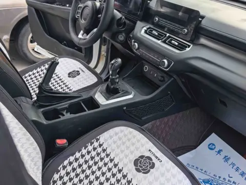 Great Wall King Kong Cannon 2023 2.0T Petrol Manual 4WD Entrepreneur Long Bed — thumbnail 5