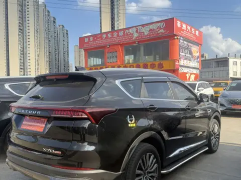 Jetour X70 PLUS 2023 1.5T DCT Warrior PLUS 7-Seater — thumbnail 9