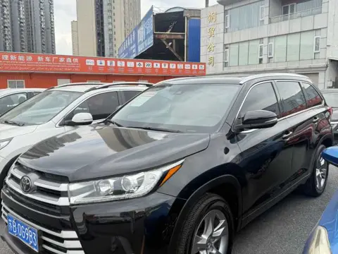 Toyota Highlander 2021 2.0T 4WD Premium 7-Seater — thumbnail 3