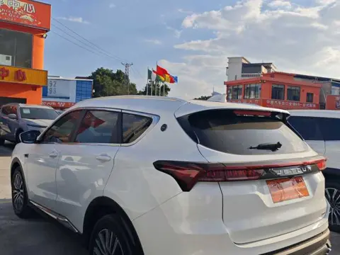 Jetour X70 PLUS 2023 1.5T DCT Ziqiang PRO 5-Seater — thumbnail 3