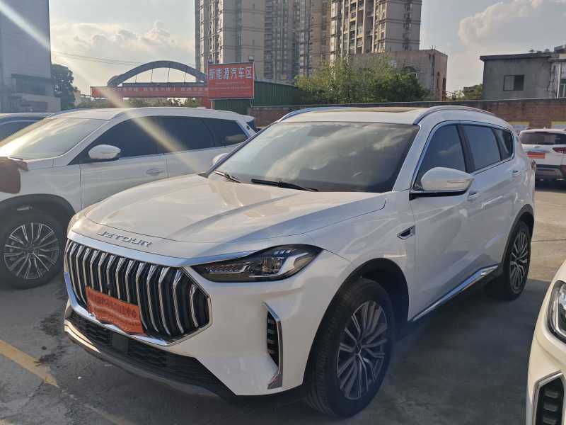 Jetour X70 PLUS 2023 1.5T DCT Ziqiang PRO 5-Seater
